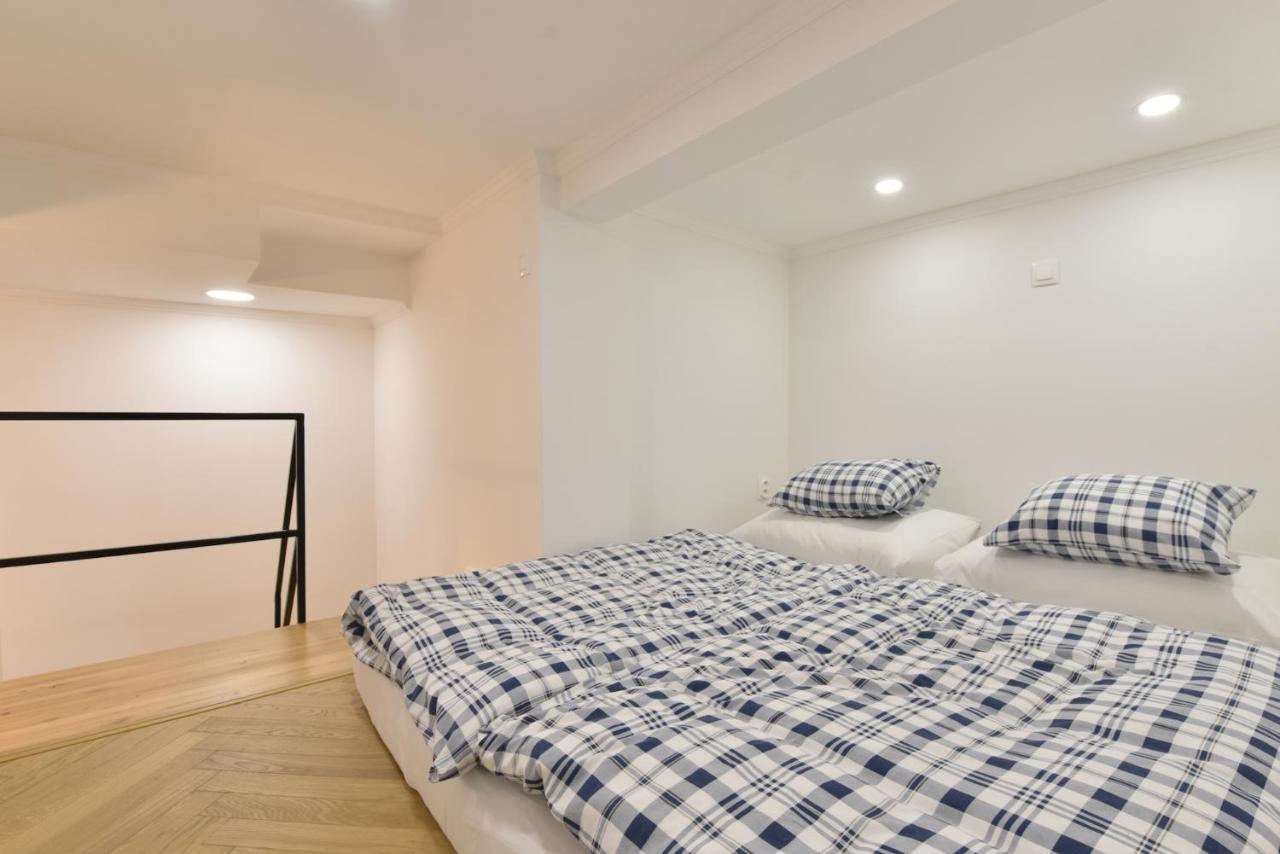 Apartman S Balkonom Trencin Exterior photo