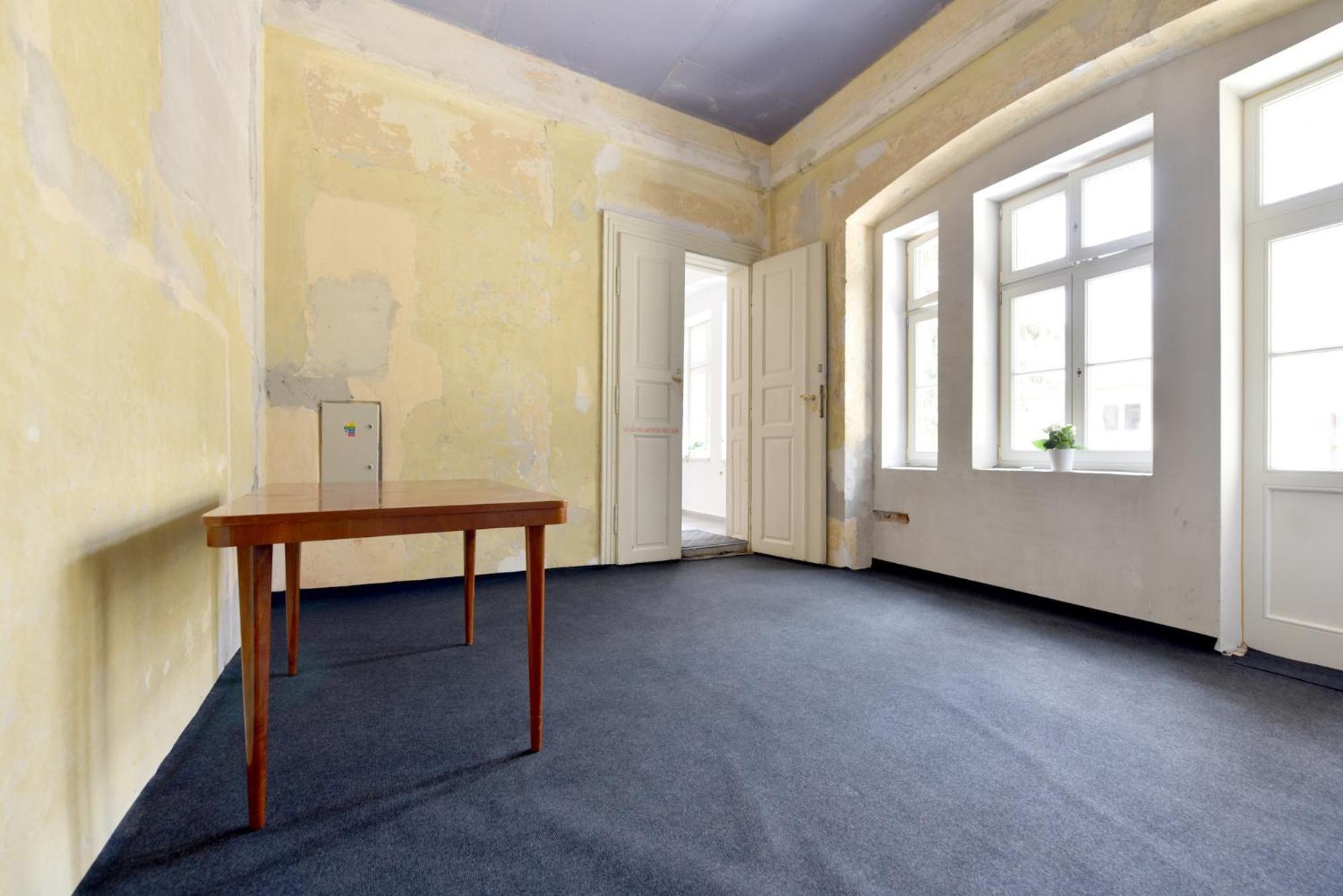 Apartman S Balkonom Trencin Exterior photo